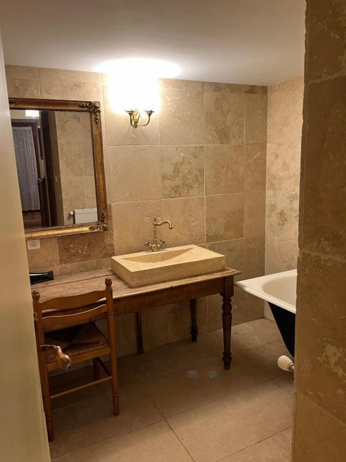 Retour Dans La Passe Villa Roche-en-Regnier Eksteriør billede